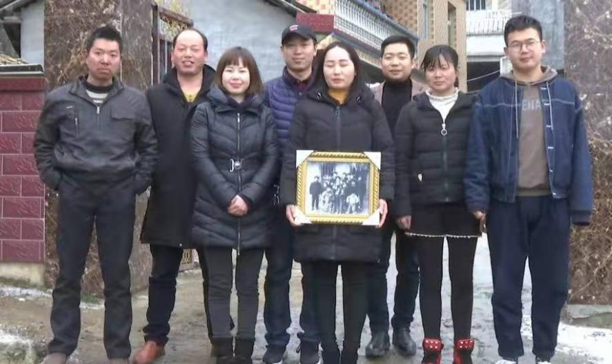 “总书记领航，我们无惧风雨”